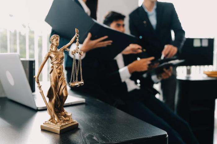 СРАВНИТЕЛЬНАЯ ТАБЛИЦА Республиканской коллегии адвокатов к проекту НП ВС РК «О внесении изменений и дополнений в нормативное постановление Верховного Суда Республики Казахстан от 27 июня 2012 года №3 «О рассмотрении судами жалоб на действия (бездействие)  и решения прокурора, органов уголовного преследования  (статья 106 Уголовно-процессуального кодекса Республики Казахстан)» 